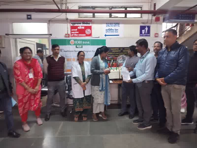 आईडीबीआई बैंक द्वारा सीएसआर एक्टिविटी के तहत सदर अस्पताल सरायकेला को आरो मशीन समे कई प्रकार के इक्विपमेंट एवं इंफ्रास्ट्रक्चर कराए उपलब्ध,