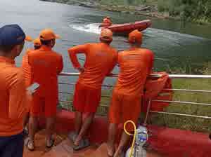 स्वर्णरेखा नदी में नहाने के दौरान युवक डूबा, NDRF की टीम तलाश में जुटी