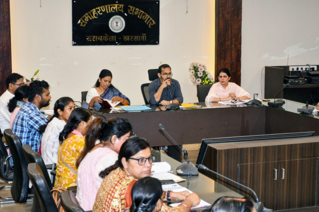 उपायुक्त ने समाज कल्याण विभाग की समीक्षा बैठक आयोजित, आंगनबाड़ी सेवाओं एवं विभागीय योजनाओं के प्रभावी क्रियान्वयन के दिए गए निर्देश…*