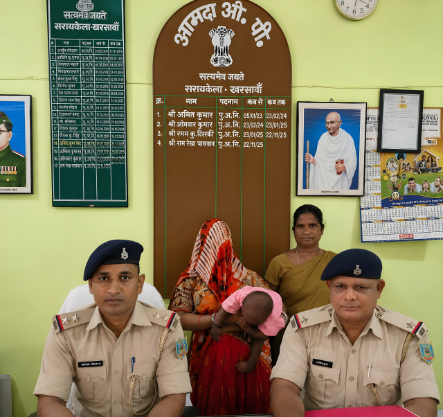 खरसावां के आमदा मे आभूषण चोरी मामले में पुलिस की कार्रवाई, एक आरोपी गिरफ्तार; दो लाख के जेवर व मोबाइल बरामद