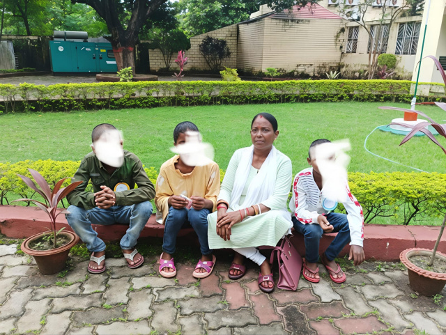 बेसहारा बचपन को मिला परिवार का सहारा, फोस्टर केयर ने बदली चार बच्चों की जिंदगी, मिशन वात्सल्य के तहत पश्चिमी सिंहभूम की पहल बनी मिसाल, फोस्टर केयर में जिला राज्य में प्रथम माता-पिता का साया उठने के बाद चार बच्चों को मिला नया परिवार, छह माह में कुपोषण से हुए मुक्त