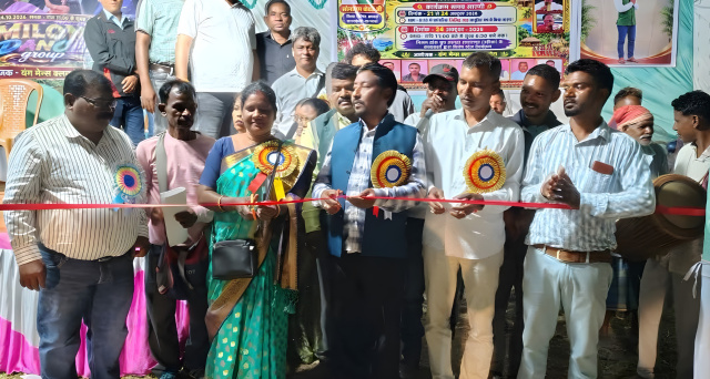 खूंटपानी के दशहरा लोटा मेला का समापन, मांदर की थाप पर झूमे ग्रामीण जिलिंग ताड़ नृत्य ने बांधा समां, भाषा-संस्कृति ही हमारी पहचान-सोनाराम बोदरा,